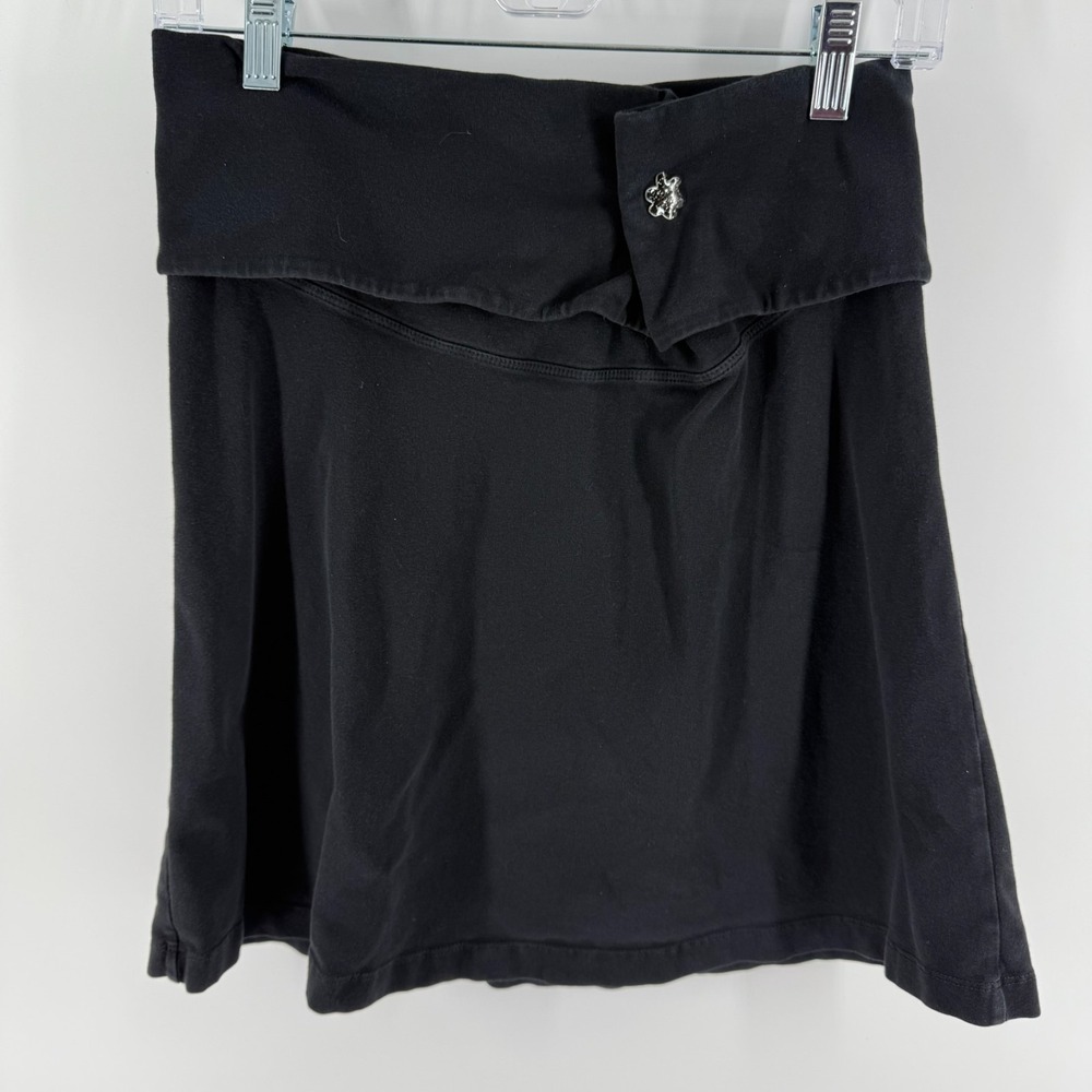 A Wish by Toni Mini Skirt Womens XS Black Flower‎ Charm Detail Foldover Waist